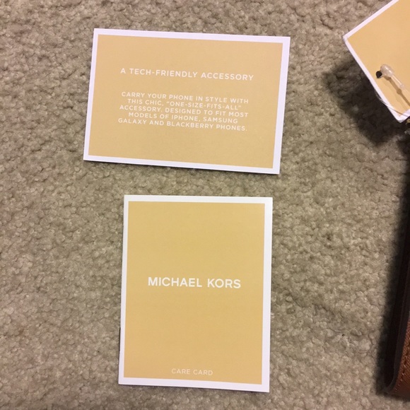 Michael Kors jet set crossbody bag - Picture 6 of 8